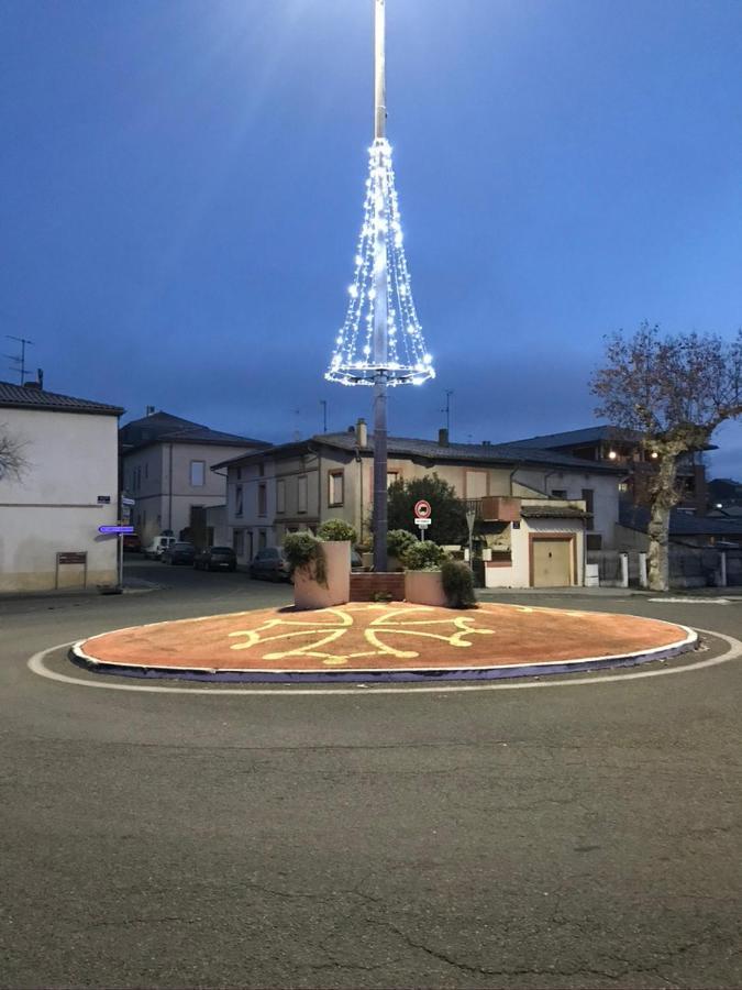 Maison d'Hôtes La Lumière de Migou Beaumont-de-Lomagne Esterno foto